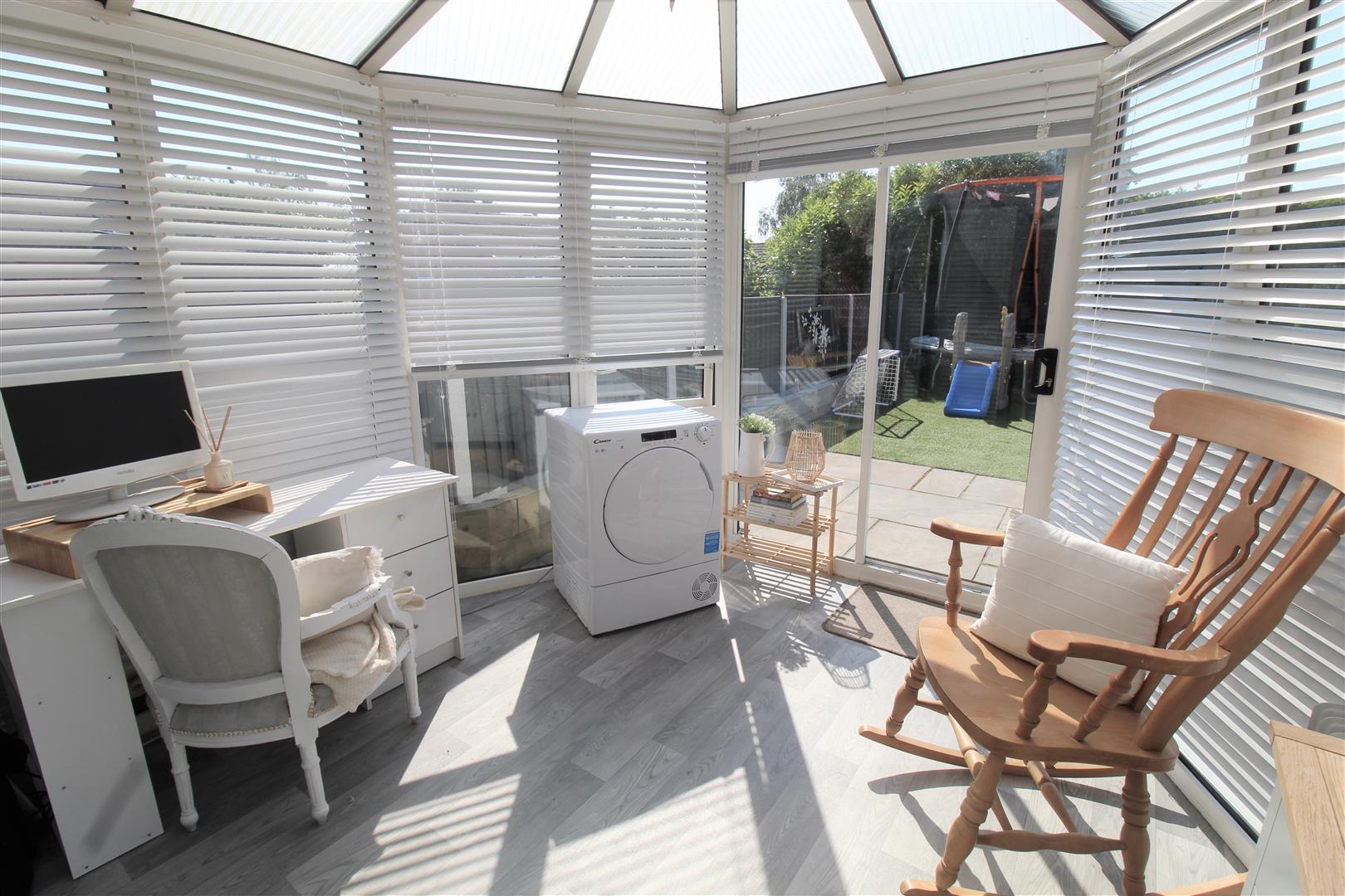 Swanland Grove, Longton, Stoke-On-Trent